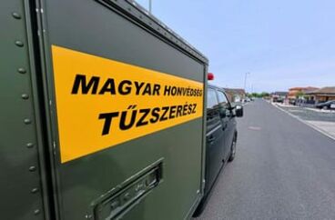 Középkori ágyúgolyó és világháborús robbanótest került elő a Dunából
