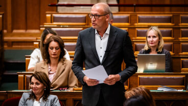 Tarr Zoltán bejelentette, öt évre visszamenőleg világítják át az NKA támogatásait