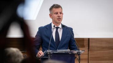 Magyar Péter: Két dologtól függ, hogy működőképes marad-e a paksi atomerőmű