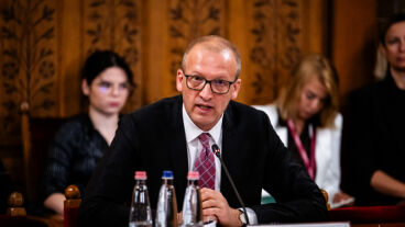Rendkívüli vizsgálatot indított a kulturális miniszter több nagy közgyűjteményben