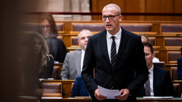 Tarr Zoltán: Megszüntetjük a Magyar Nemzeti Múzeum Közgyűjteményi Központot