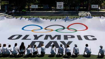 Olimpia Napja: bajnokok társaságában elméleti és gyakorlati sportaktivásokkal ünnepeltek a Városligetben