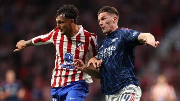 BL: az egyik oldalon Gyökeres, a másikon Griezmann és Álvarez rohamoz