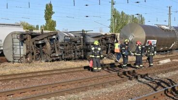 Vasárnap estig fennakadások lesznek a vasúti közlekedésben a felborult szerelvény miatt: több fővonalat is érint a változás