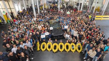 Elkészült a 10 milliomodik Tesla elektromos autó