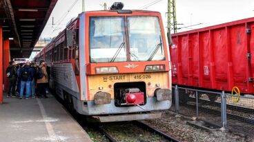 Átszállás nélkül lehet eljutni a Balatonra, ma indult útjára a népszerű nyári járat